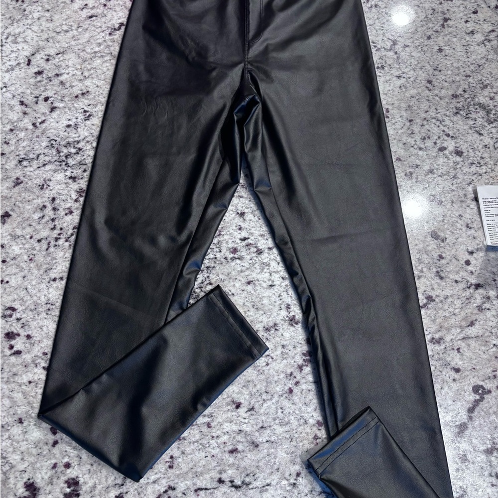 Chic Black Leggings for Women